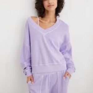Aerie House Party Sweatshirt in Purple Wash Oversized V-Neck Sweatshirt Size Med